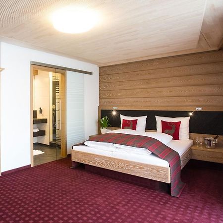 Hotel Kreuz Gaestehaus Und Lauchertbar Mit Terrasse Gammertingen Екстер'єр фото