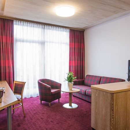 Hotel Kreuz Gaestehaus Und Lauchertbar Mit Terrasse Gammertingen Екстер'єр фото