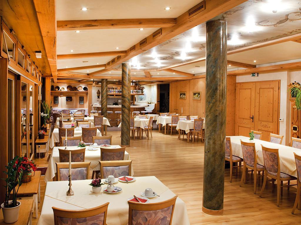 Hotel Kreuz Gaestehaus Und Lauchertbar Mit Terrasse Gammertingen Екстер'єр фото